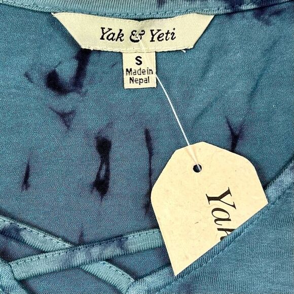 NWT Yak & Yeti Tye Dye Shark Tooth V-Neck Tank Small - Picture 8 of 9